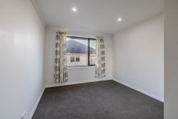 72 Dovecote Avenue, Corstorphine, Dunedin, Otago, 9012, New Zealand