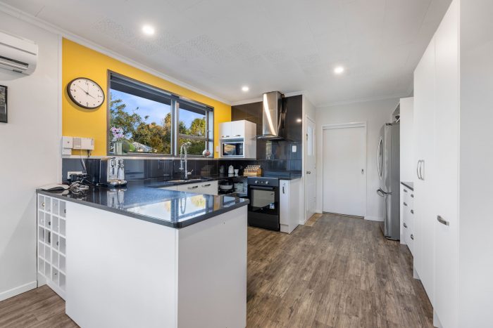 37 Hall Road, Sawyers Bay, Dunedin, Otago, 9023, New Zealand
