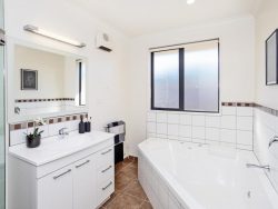 46 Hoffman Court, Waikiwi, Invercargill, Southland, 9810, New Zealand