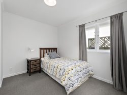 16 and 16A Oroua Street, Eastbourne, Lower Hutt, Wellington, 5013, New Zealand