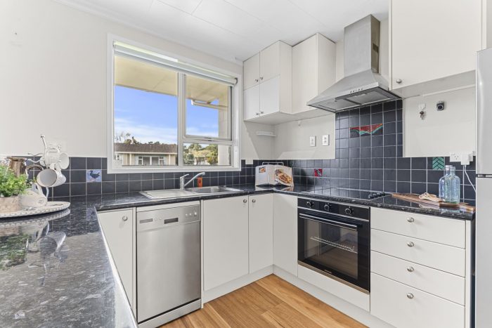 1 La Salle Drive, Westown, New Plymouth, Taranaki, 4310, New Zealand