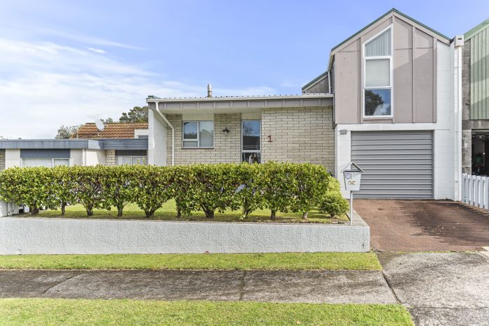 1 La Salle Drive, Westown, New Plymouth, Taranaki, 4310, New Zealand
