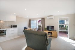 4/113 Moorefield Road, Johnsonville, Wellington, 6037, New Zealand