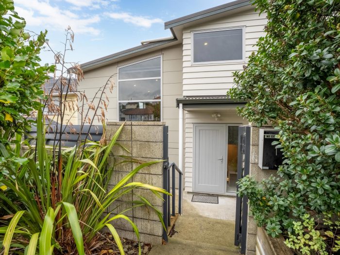1/113 Moorefield Road, Johnsonville, Wellington, 6037, New Zealand