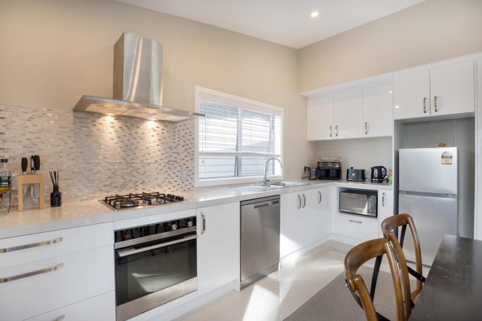 1/113 Moorefield Road, Johnsonville, Wellington, 6037, New Zealand