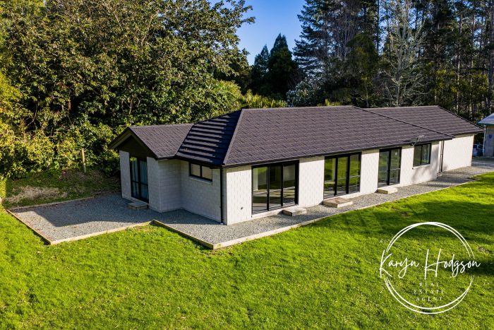 2395F State Highway 1, Kaiwaka, Kaipara, Northland, 0587, New Zealand