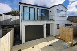 1B Robin Lane, Browns Bay, North Shore City, Auckland, 0630, New Zealand