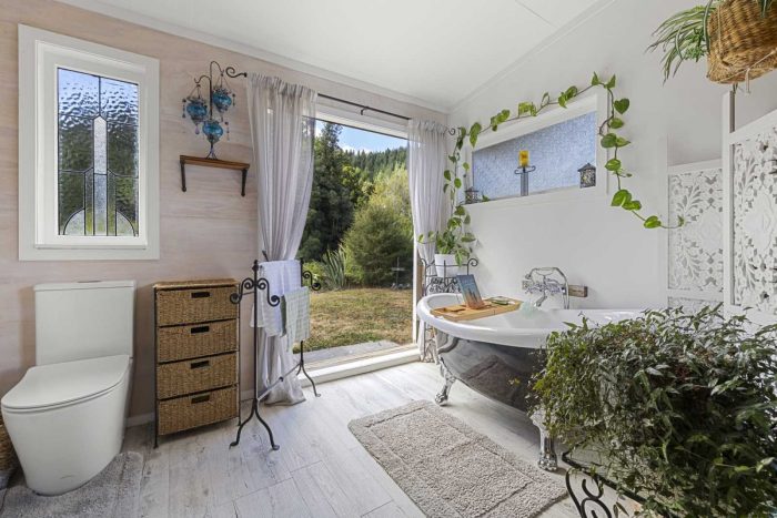 944 Old Mountain Road, Raglan, Waikato, 3295, New Zealand