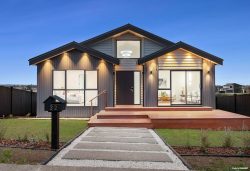 32 Parkmore Drive, Rosehill, Papakura, Auckland, 2113, New Zealand