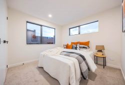 32 Parkmore Drive, Rosehill, Papakura, Auckland, 2113, New Zealand
