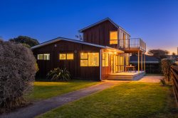 26 Reeves Street Waikanae Beach Kapiti Coast Wellington 5036 New Zealand