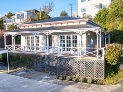 8 Sheridan Terrace, Johnsonville, Wellington, 6037, New Zealand