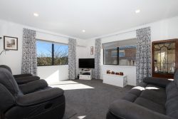 76 Oteki Park Drive, Welcome Bay, Tauranga, Bay Of Plenty, 3112, New Zealand