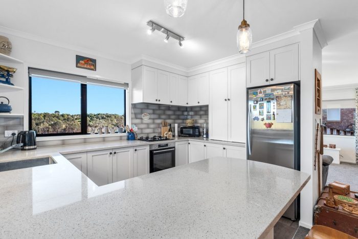 76 Oteki Park Drive, Welcome Bay, Tauranga, Bay Of Plenty, 3112, New Zealand