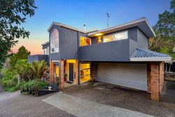 2/962 Beach Road, Torbay, North Shore City, Auckland, 0630, New Zealand