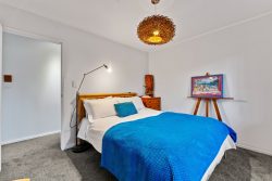 2/962 Beach Road, Torbay, North Shore City, Auckland, 0630, New Zealand