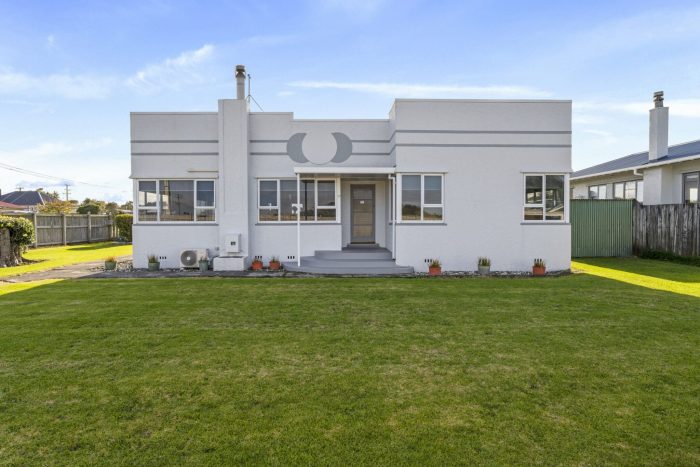 17 Tasman Street, Opunake, South Taranaki, Taranaki, 4616, New Zealand
