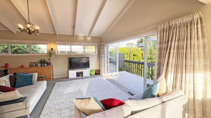 8 Langstone Place, Chatswood, North Shore City, Auckland, 0626, New Zealand
