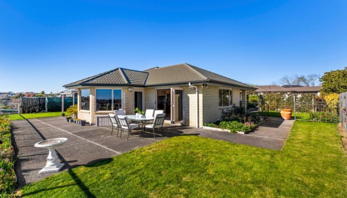 9A Manukaka Heights, Hurdon, New Plymouth, Taranaki, 4310, New Zealand