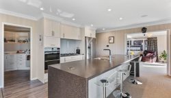 9A Manukaka Heights, Hurdon, New Plymouth, Taranaki, 4310, New Zealand