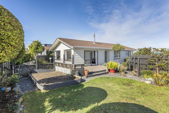 6A Matatiro Street, Titahi Bay, Porirua, Wellington, 5022, New Zealand