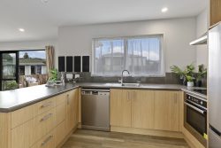 6A Matatiro Street, Titahi Bay, Porirua, Wellington, 5022, New Zealand