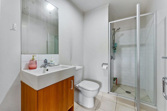 2D/4 Kell Drive, Albany, North Shore City, Auckland, 0632, New Zealand