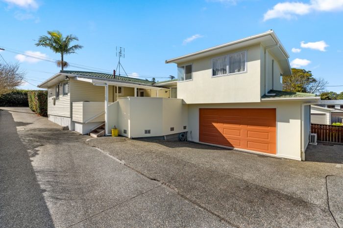 1/296 Wairau Road, Glenfield, North Shore City, Auckland, 0629, New Zealand