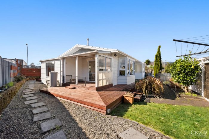 22 Denver Grove, Totara Park, Upper Hutt, Wellington, 5018, New Zealand