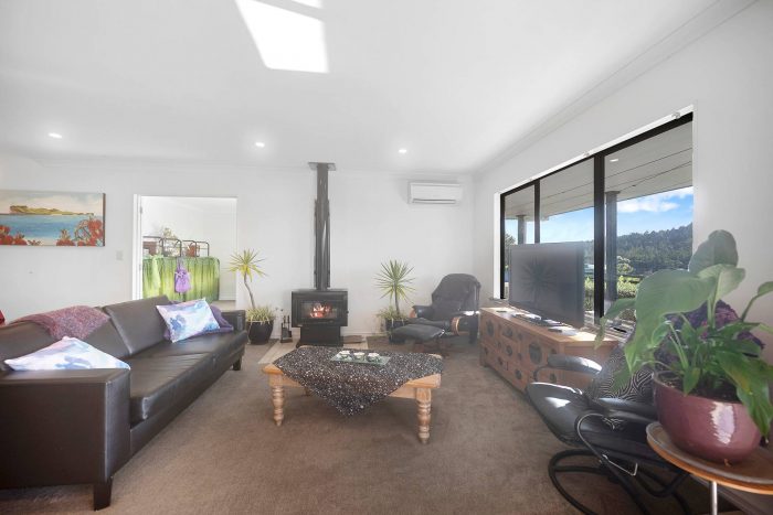 384 Pine Valley Road, Dairy Flat, Rodney, Auckland, 0794, New Zealand