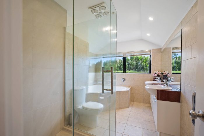 384 Pine Valley Road, Dairy Flat, Rodney, Auckland, 0794, New Zealand