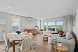 42 Opouatu Ave, Kahawai Point, Glenbrook, Franklin, Auckland, 2681, New Zealand