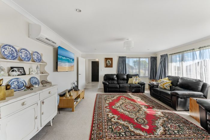 1 Honeyfield Drive, Whalers Gate, New Plymouth, Taranaki, 4310, New Zealand