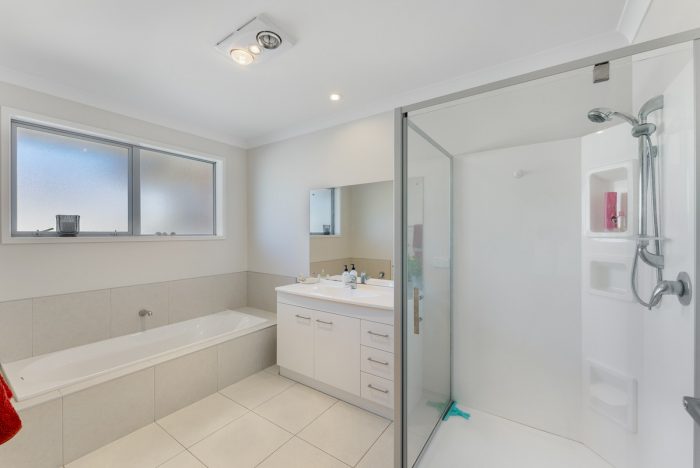 1 Honeyfield Drive, Whalers Gate, New Plymouth, Taranaki, 4310, New Zealand