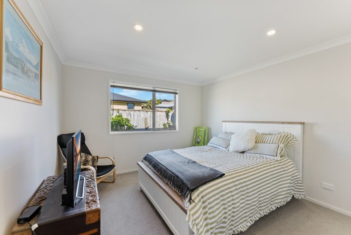 1 Honeyfield Drive, Whalers Gate, New Plymouth, Taranaki, 4310, New Zealand