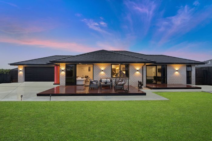 62 HELENVALE CRESCENT, Pokeno, Franklin, Auckland, 2402, New Zealand