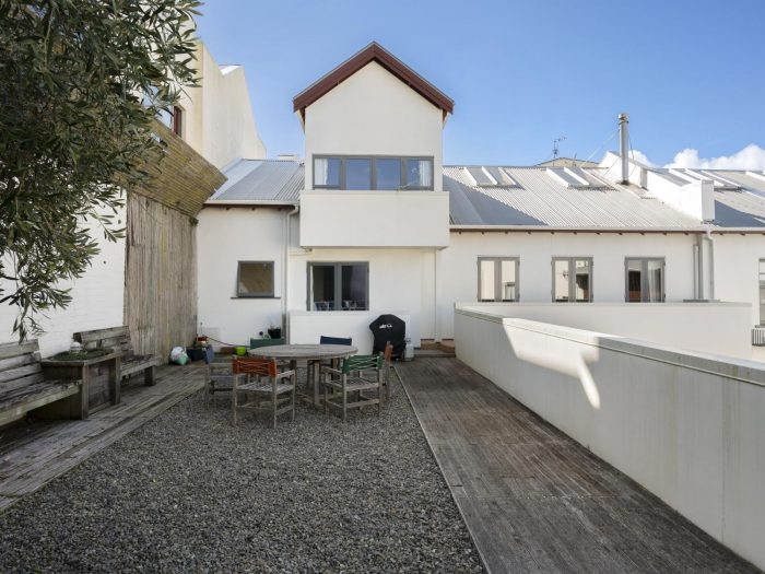 1/12 Little George Street, Thorndon, Wellington, 6011, New Zealand