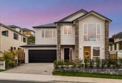 31 Kaupeka Road, Orewa, Rodney, Auckland, 0992, New Zealand