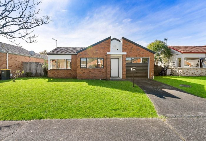 23 Kona Crescent, Henderson, Auckland, 0610, New Zealand