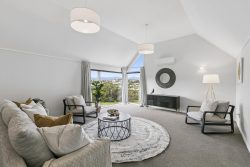 105 Akaroa Drive, Maupuia, Wellington, 6022, New Zealand