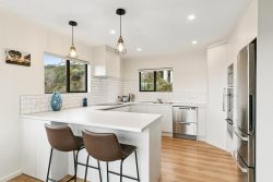 7B Becker Way, Karori, Wellington, 6012, New Zealand