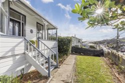 66 Eden Street, Island Bay, Wellington, 6023, New Zealand
