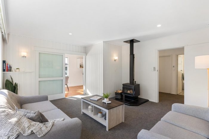11 Lomond Street, Newlands, Wellington, 6037, New Zealand