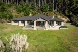 150 Makara Road, Makara-Ohariu, Wellington, 6972, New Zealand