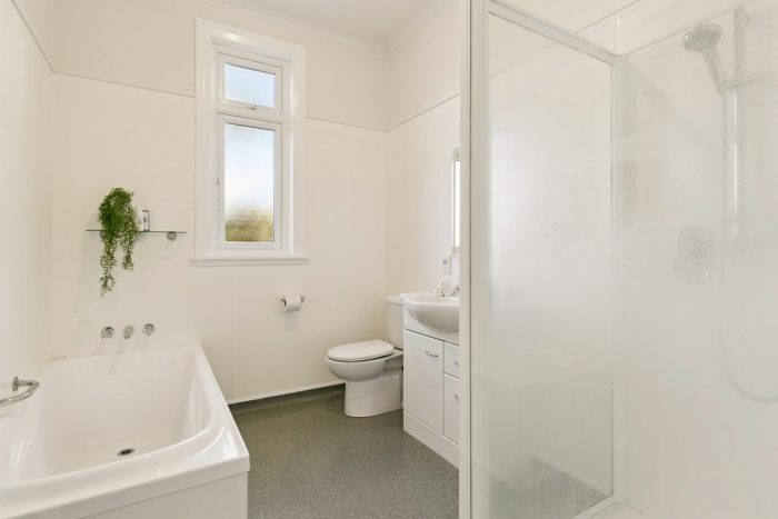 79 Ranui Crescent, Khandallah, Wellington, 6035, New Zealand