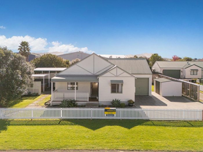 11 Cholmondeley Crescent, Whitianga, Thames-Coromandel, Waikato, 3510, New Zealand