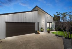 4 Ricketts Road, Milldale, Rodney, Auckland, 0992, New Zealand