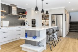 66 Endeavour Drive, Whitby, Porirua, Wellington, 5024, New Zealand