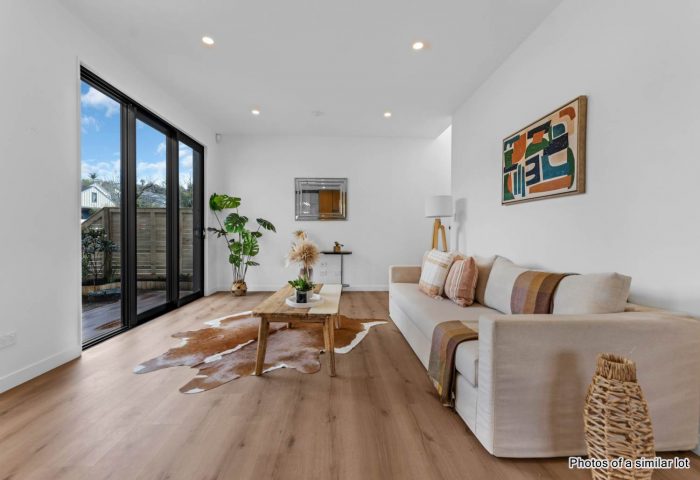 10 Truscott Place, West Harbour, Waitakere City, Auckland, 0618, New Zealand