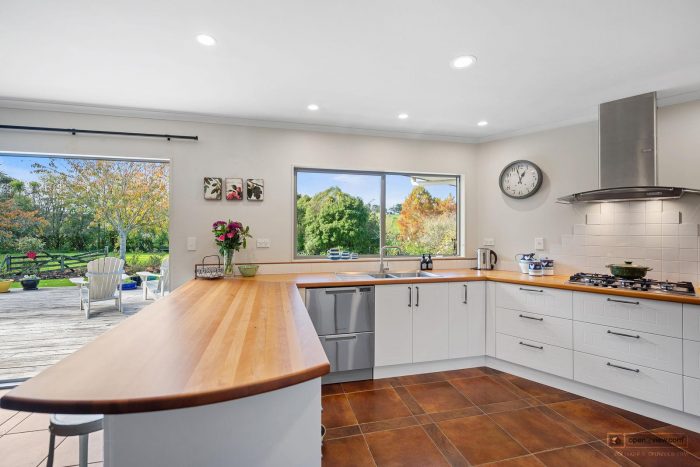 19 Valley Road, Waitoki, Rodney, Auckland, 0871, New Zealand